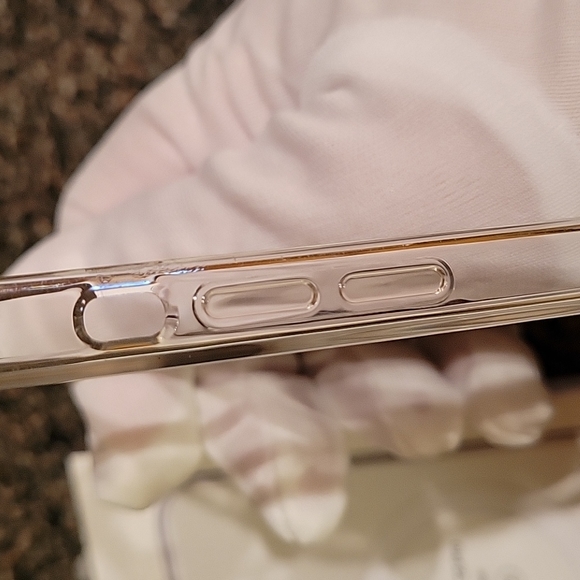 Authentic iphone 12/12 Pro Clear Case MagSafe - Picture 11 of 16